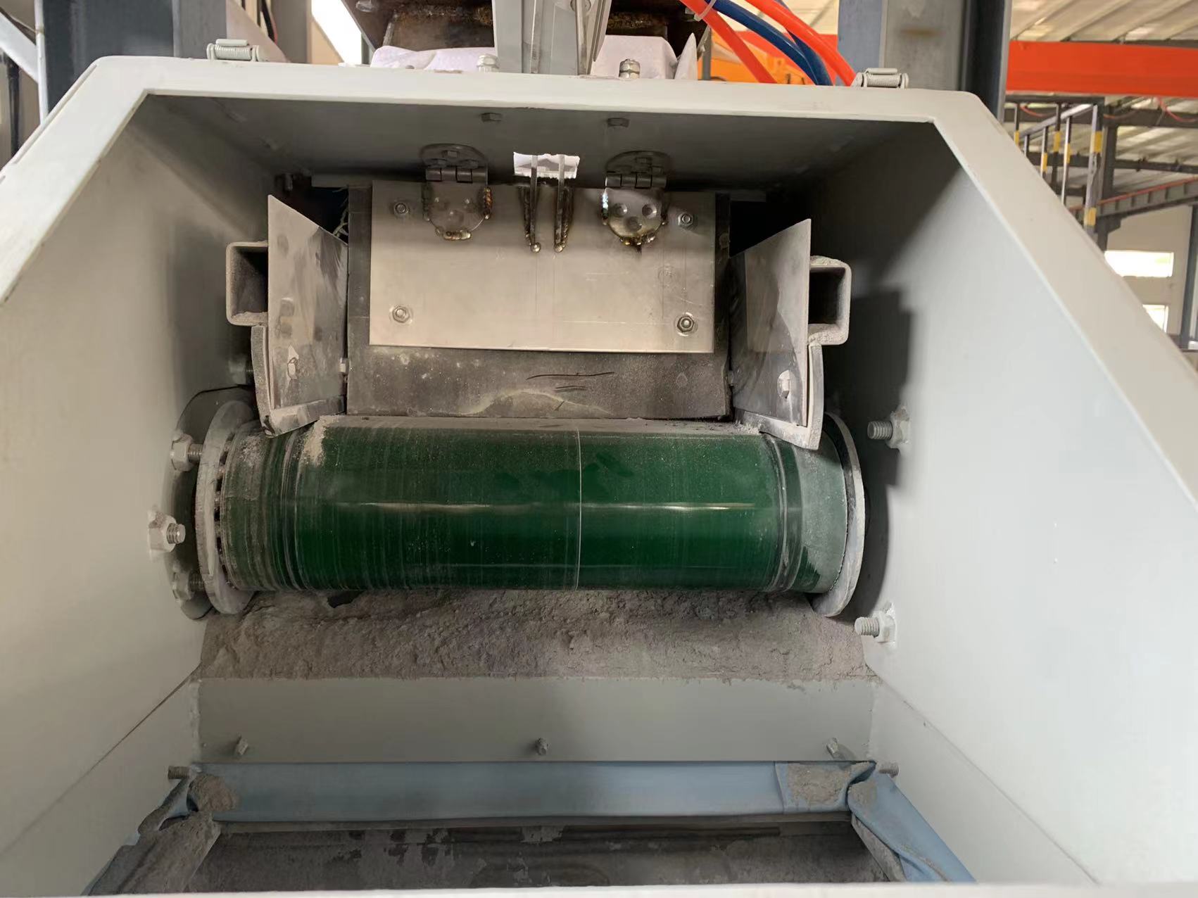 皮帶輸送機，青島樂途行工業設備有限公司.jpg